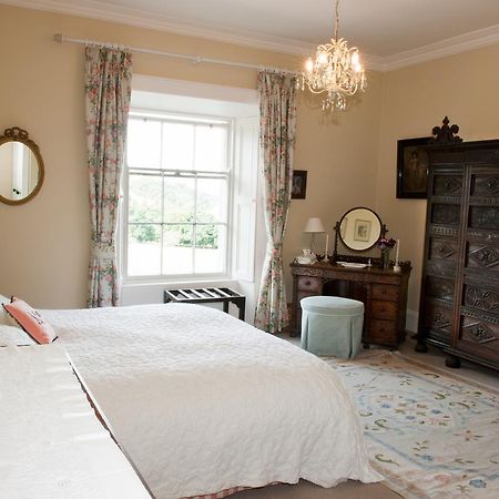 Lough Bawn House Bed & Breakfast Collinstown  Exterior photo