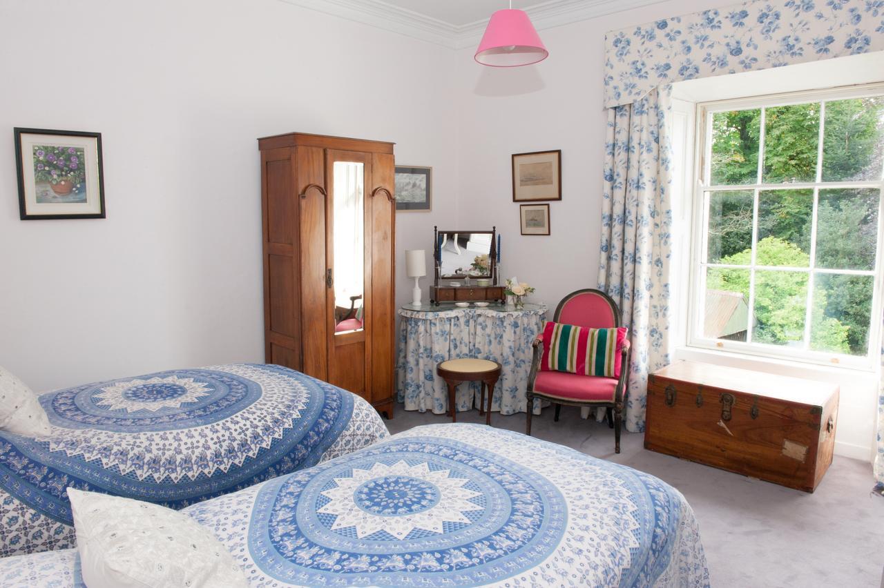 Lough Bawn House Bed & Breakfast Collinstown  Exterior photo