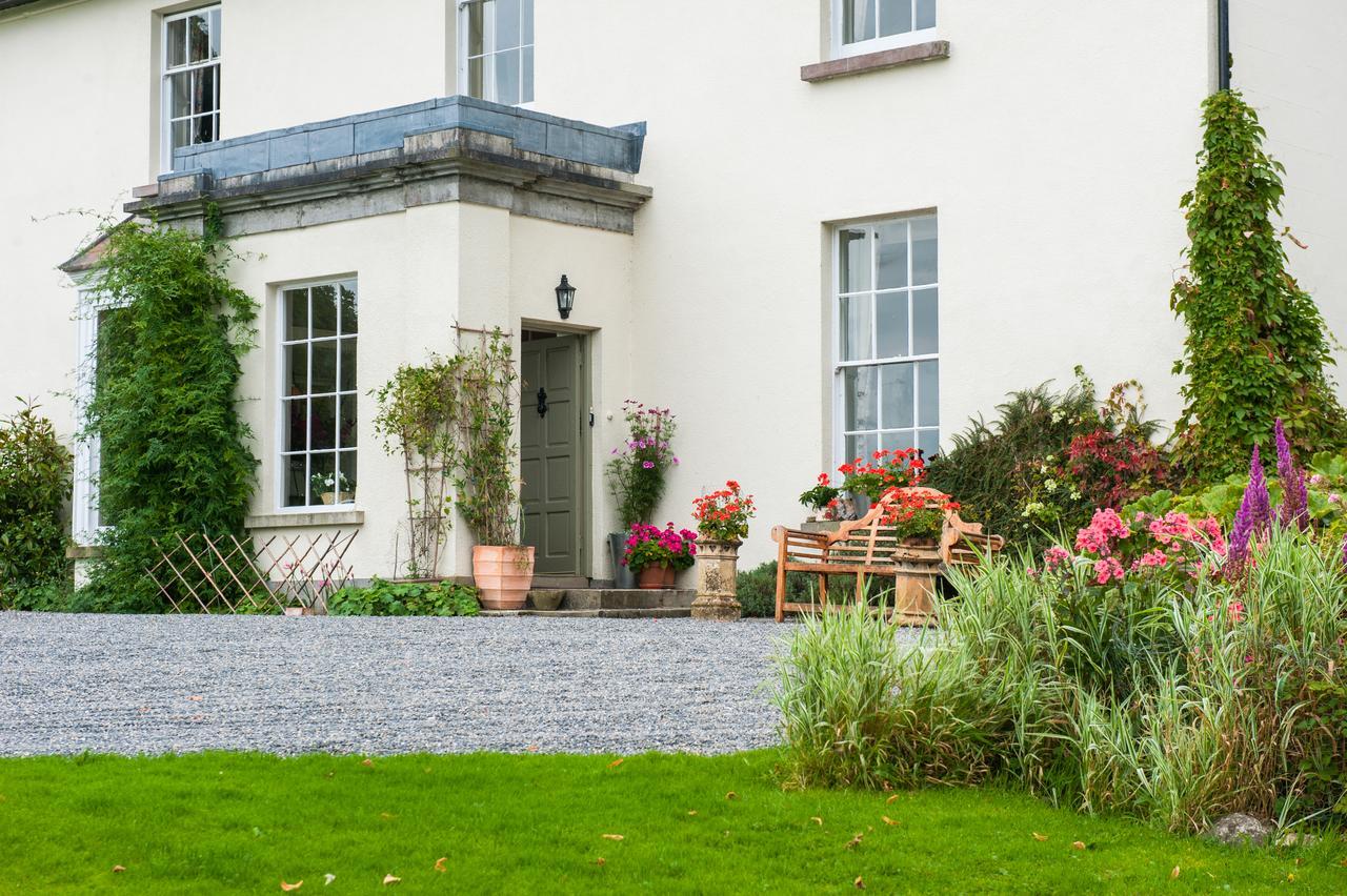 Lough Bawn House Bed & Breakfast Collinstown  Exterior photo