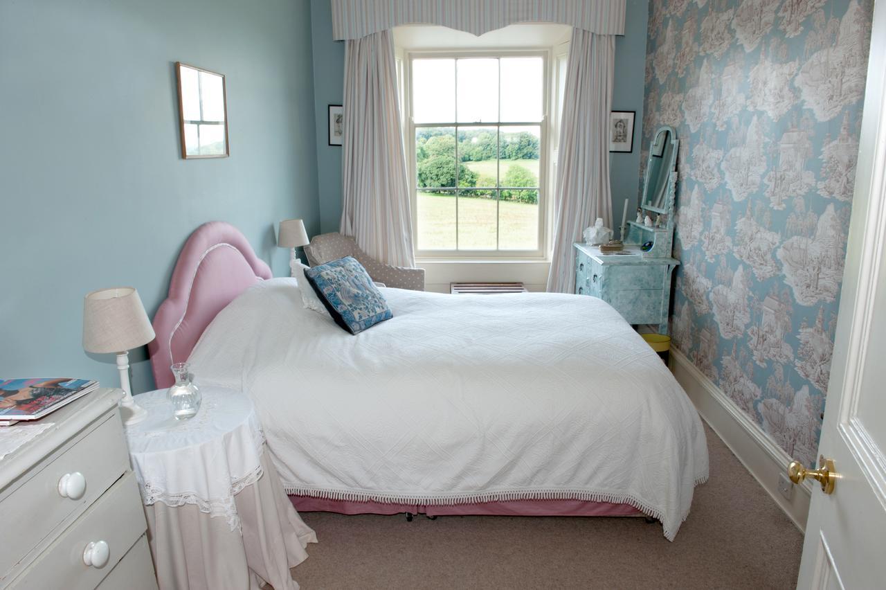Lough Bawn House Bed & Breakfast Collinstown  Exterior photo